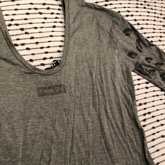 Scoop neck top🍒 - Picture 4 of 4